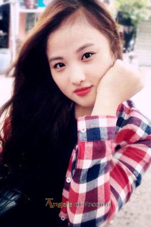 195827 - Thi Lan Huong Age: 32 - Vietnam