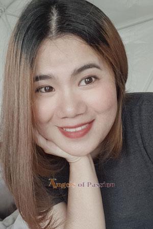 200050 - Chonnikarn Age: 34 - Thailand