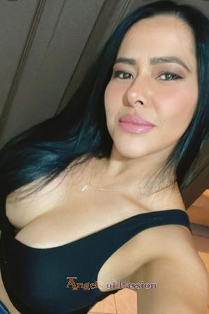 200176 - Yancy Age: 42 - Costa Rica