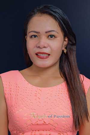 207191 - Roselyn Age: 32 - Philippines
