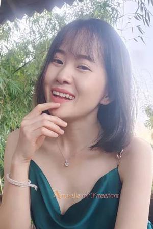 208103 - Pinyada Age: 33 - Thailand