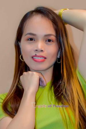 212070 - Amorzola Age: 38 - Philippines