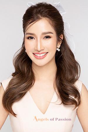 214932 - Pilanthasuth (Ruby) Age: 31 - Thailand
