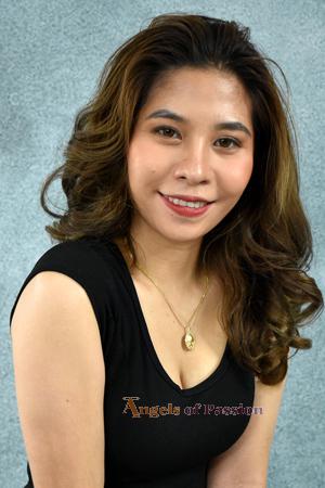 215469 - Carmela Age: 32 - Philippines