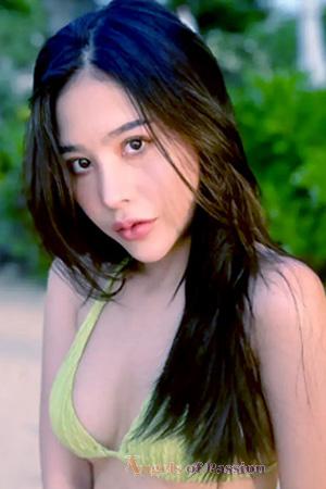 216470 - Petcharin (Diamond) Age: 32 - Thailand