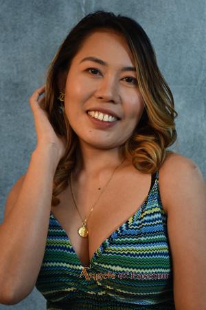 217136 - Jenjen (Jen) Age: 38 - Philippines
