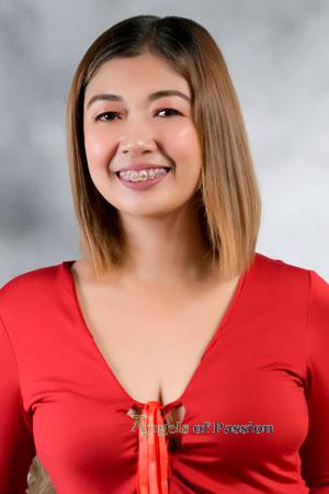 220617 - Emmelie Age: 32 - Philippines