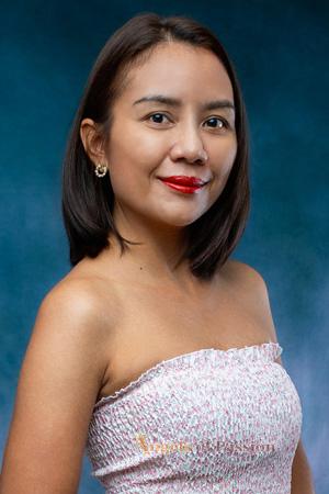 222063 - Jariya Age: 39 - Thailand